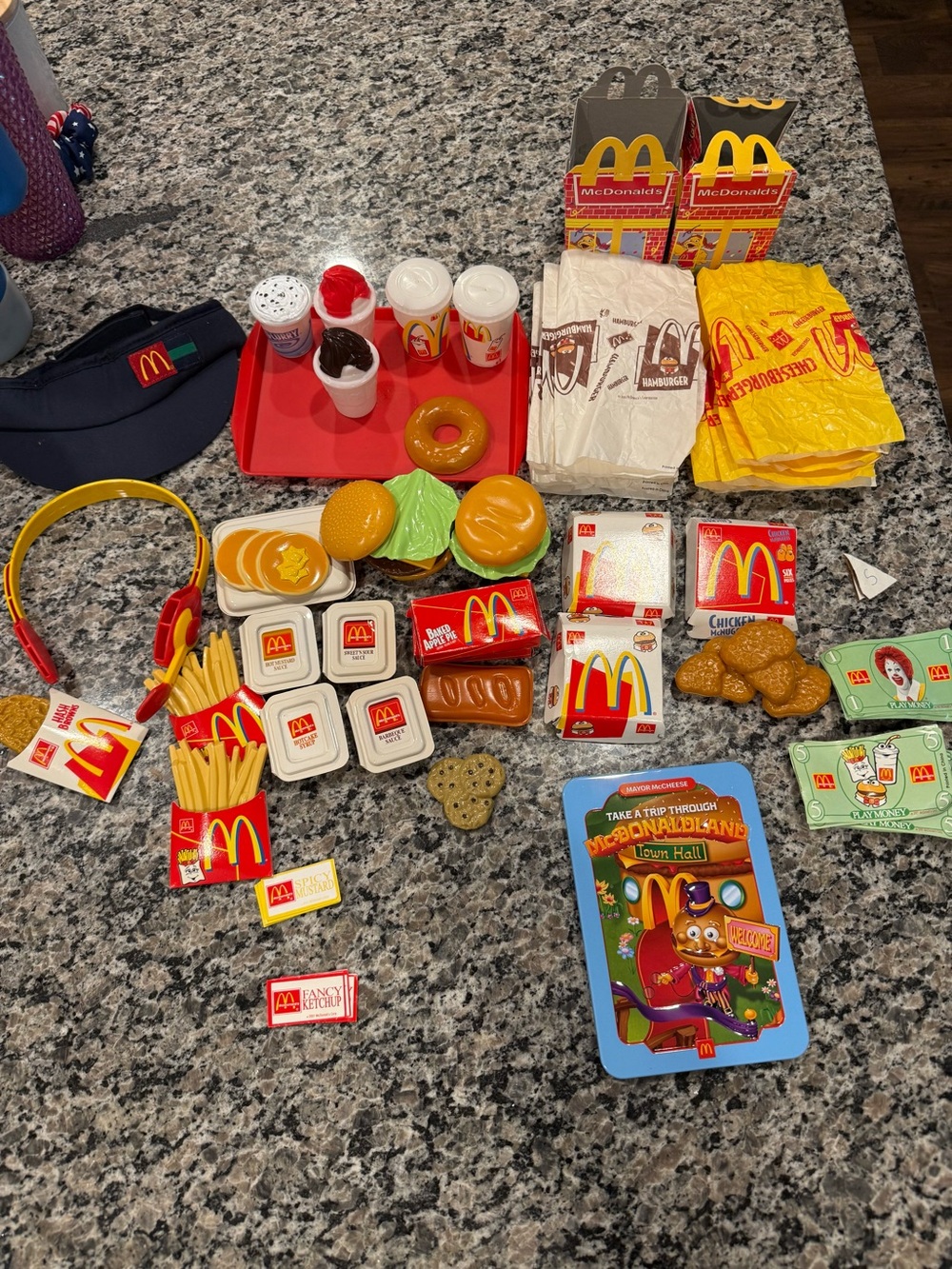 McDonald's deluxe mealtime play food set 2001. Vintage